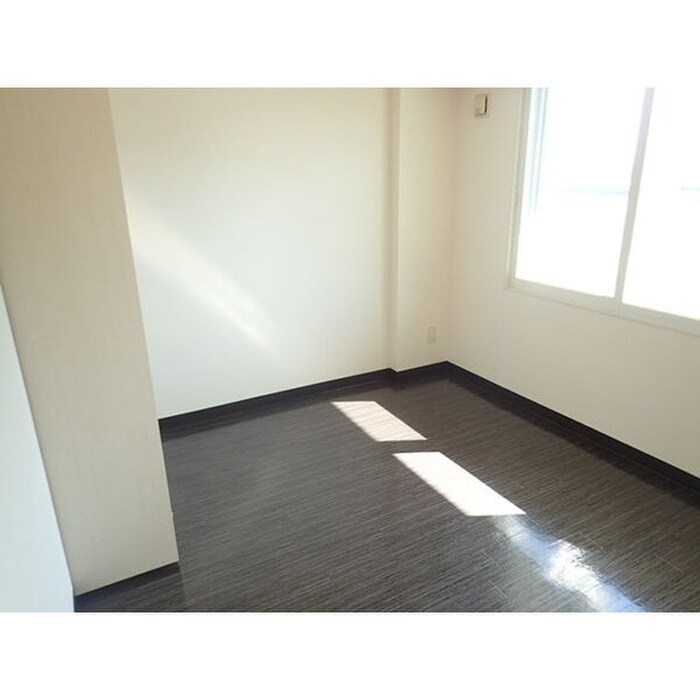 エッジウォ－タ－テラスの物件内観写真