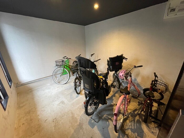RESIDENCE SHINMEI MIYANONORIの物件外観写真