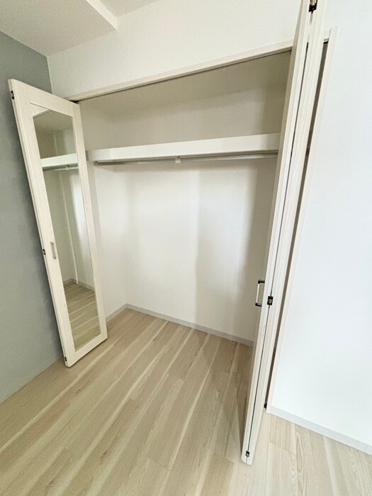 RESIDENCE SHINMEI MIYANONORIの物件内観写真