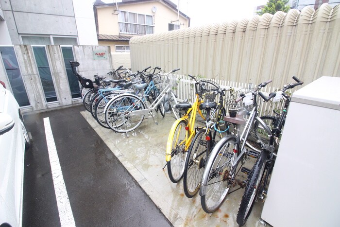 エムズコートの物件外観写真