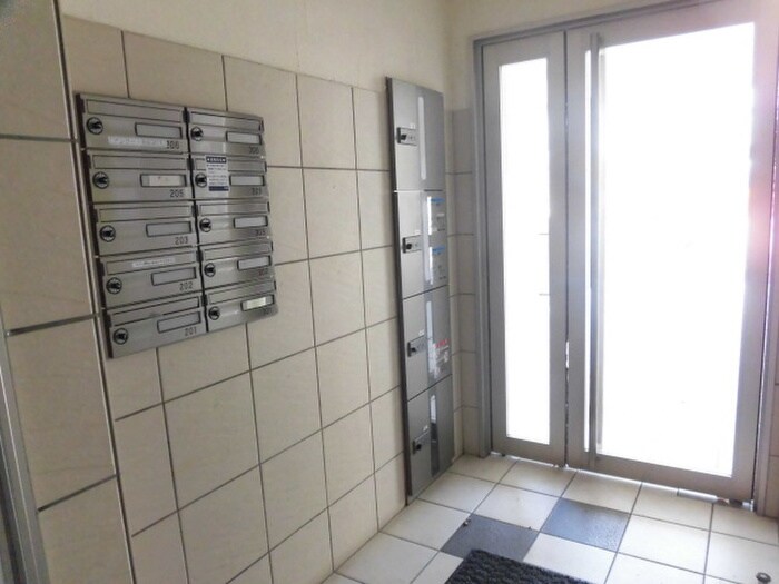 ニュ－コンフォ－ト澄川の物件外観写真