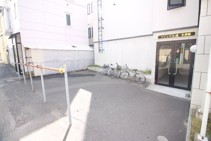 ツインズ大通壱番館の物件外観写真