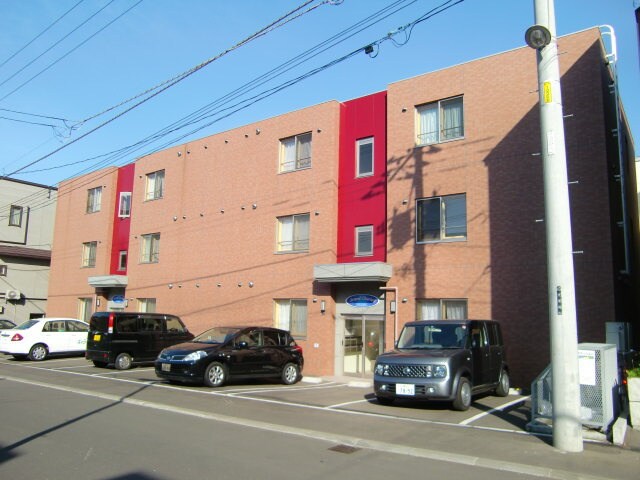 Ｇｒａｎｄ　Ｃｈａｒｉｏｔの物件外観写真