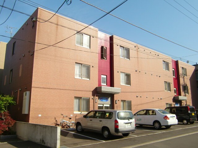 Ｇｒａｎｄ　Ｃｈａｒｉｏｔの物件外観写真