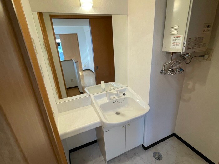 グランジェ月寒公園の物件内観写真