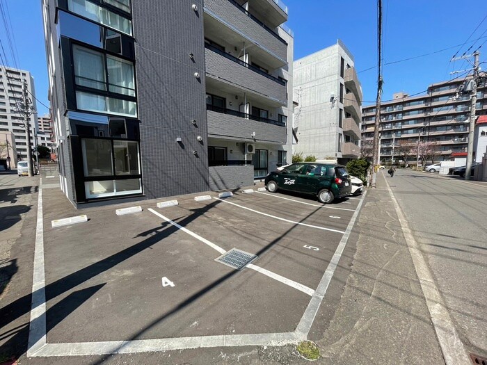 アルファスクエア円山2条の物件外観写真