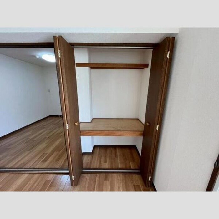 メゾンエクレーレ北18条の物件内観写真