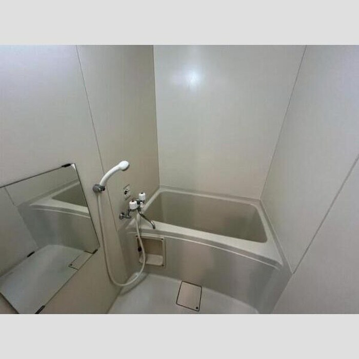 メゾンエクレーレ北18条の物件内観写真