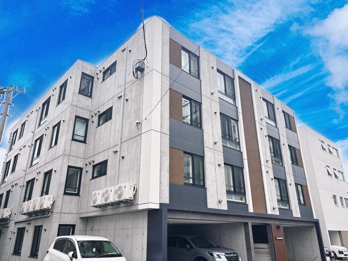 GRANDUKE永山公園通の物件外観写真