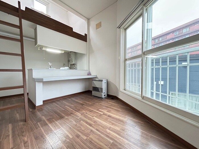 ルミエールアライ２の物件内観写真