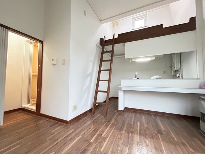 ルミエールアライ２の物件内観写真