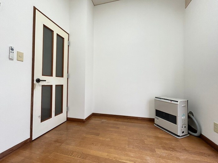 ルミエールアライ２の物件内観写真