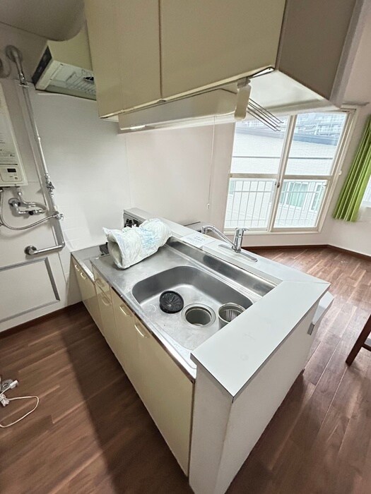 ルミエールアライ２の物件内観写真