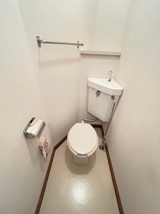 ルミエールアライ２の物件内観写真