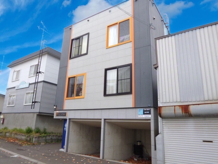 エムズコテ－ジの物件外観写真