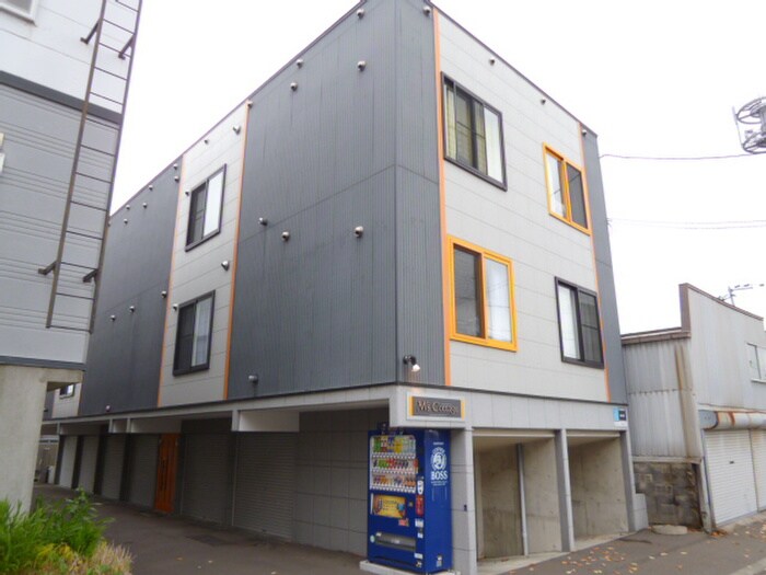 エムズコテ－ジの物件外観写真