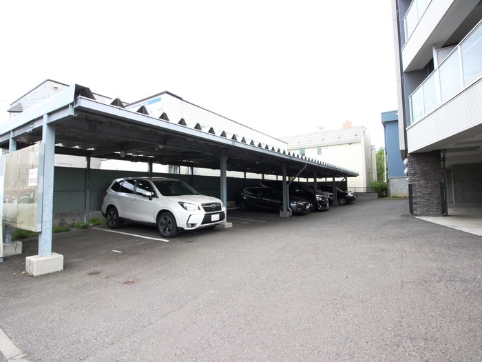 サムティ学園前の物件外観写真