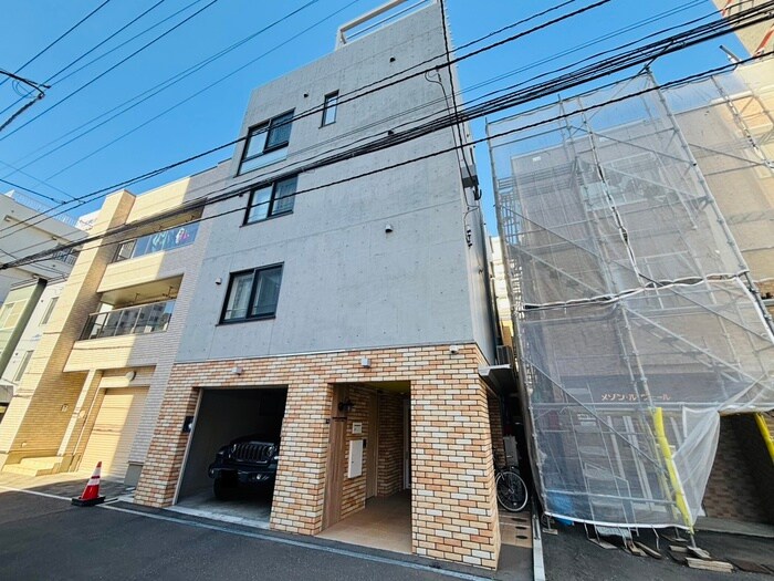 セブンスコート円山の物件外観写真