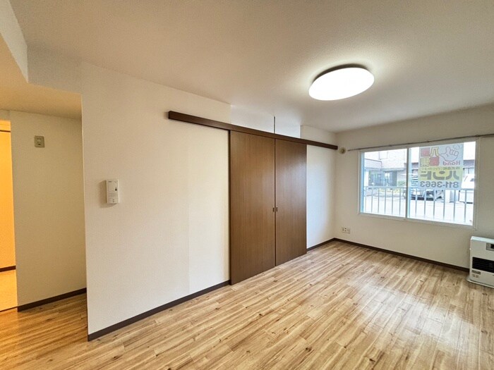 サンリビエールの物件内観写真