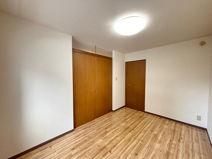 サンリビエールの物件内観写真