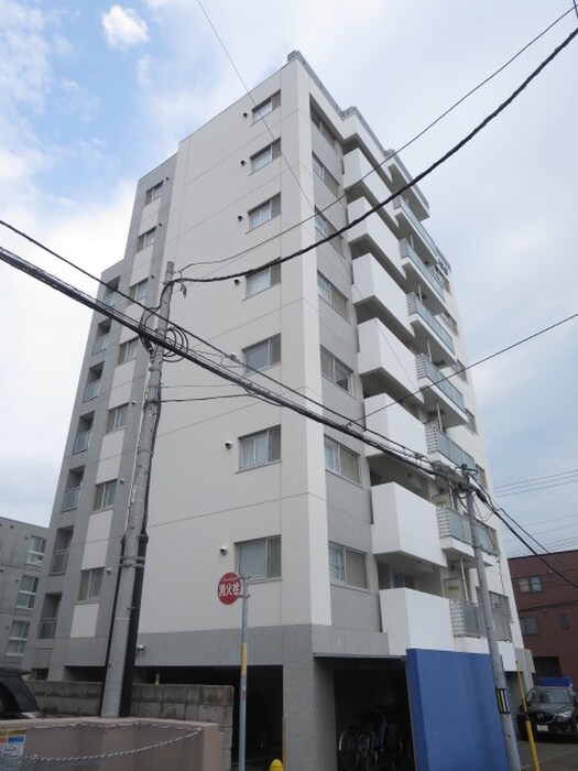 Ｆ１５６の物件外観写真