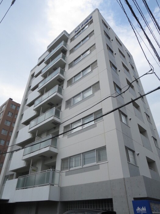 Ｆ１５６の物件外観写真