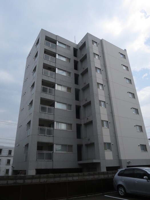 Ｆ１５６の物件外観写真