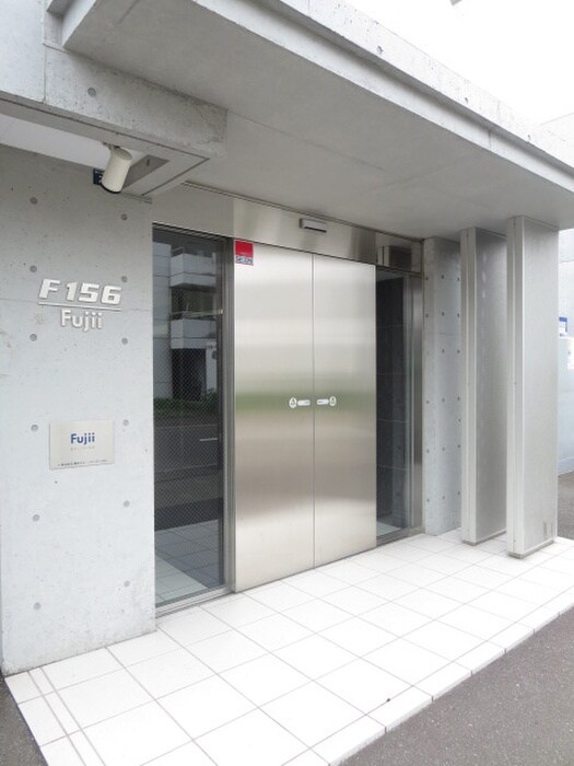 Ｆ１５６の物件外観写真