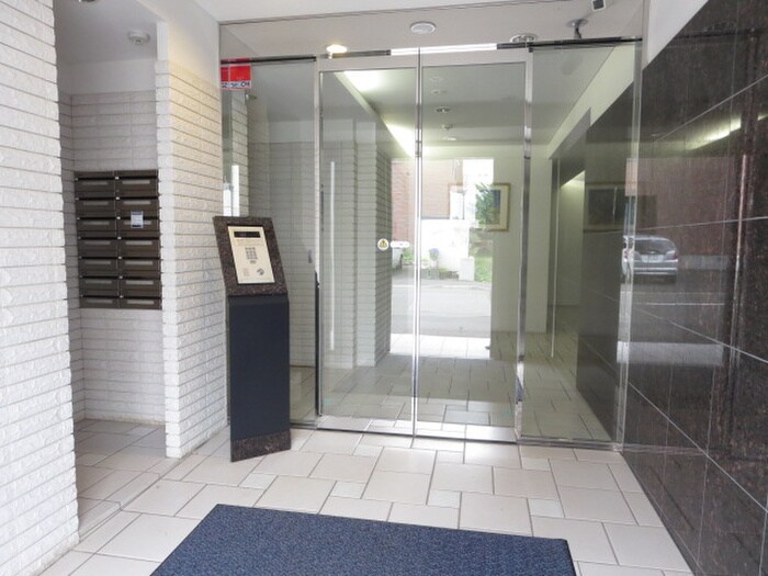 Ｆ１５６の物件外観写真