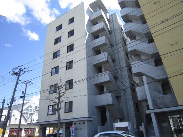 リエタメンテＮ１６の物件外観写真