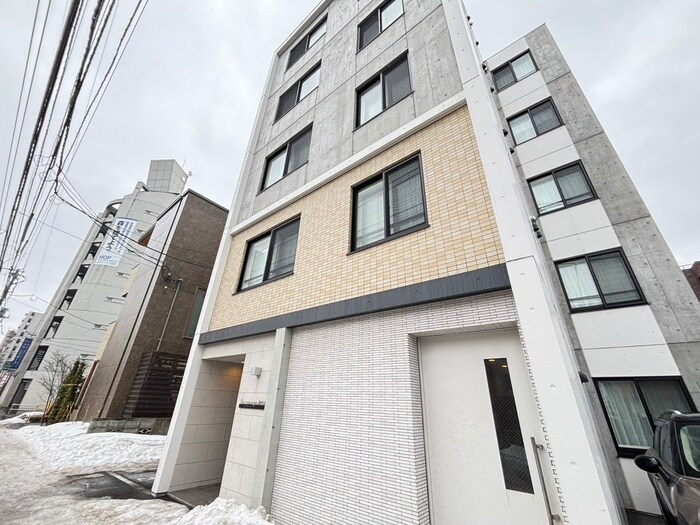 ル・ヌアージュ北円山の物件外観写真