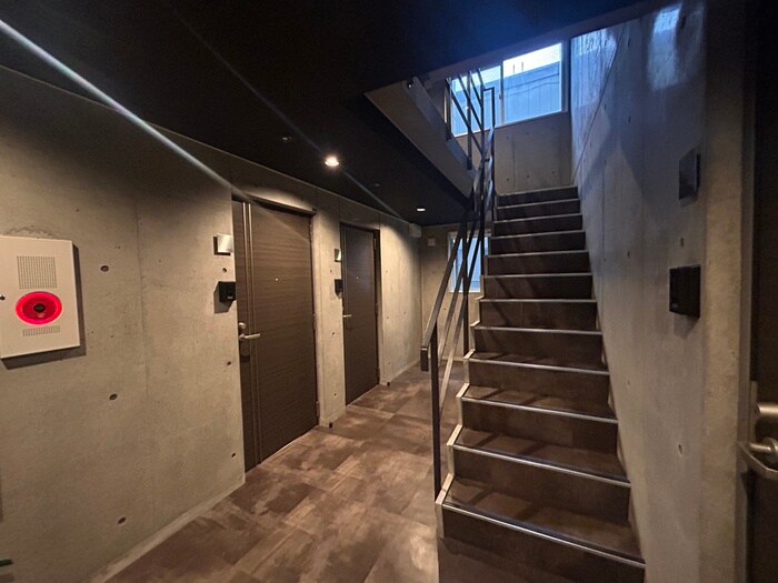 Ta-Ri-Ru学園前の物件外観写真