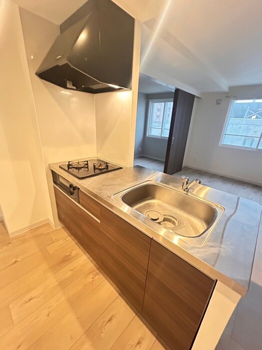 Ta-Ri-Ru学園前の物件内観写真