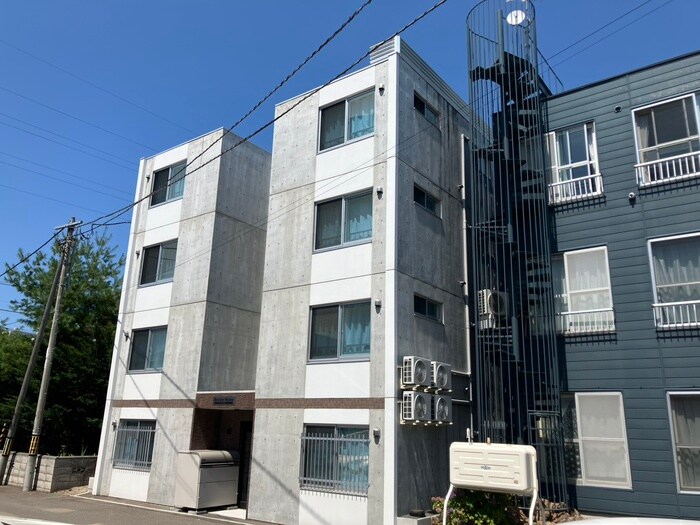 ボヌール美園の物件外観写真