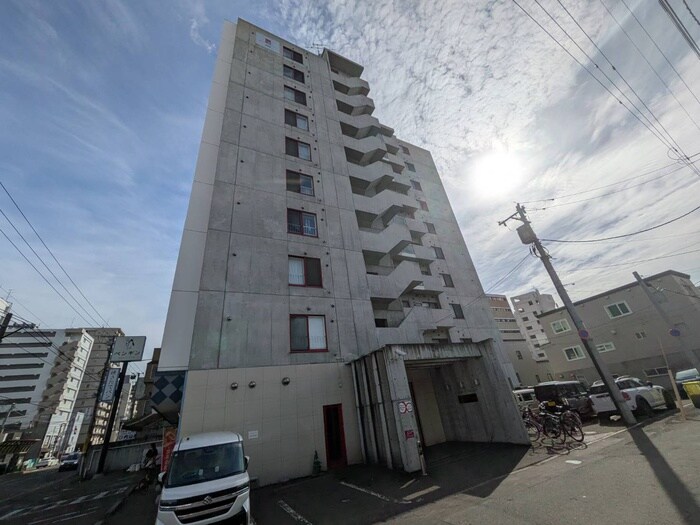 グランカーサ南11条の物件外観写真