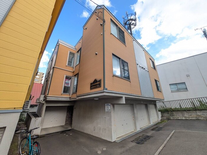サンテラス・手稲本町Ⅱの物件外観写真