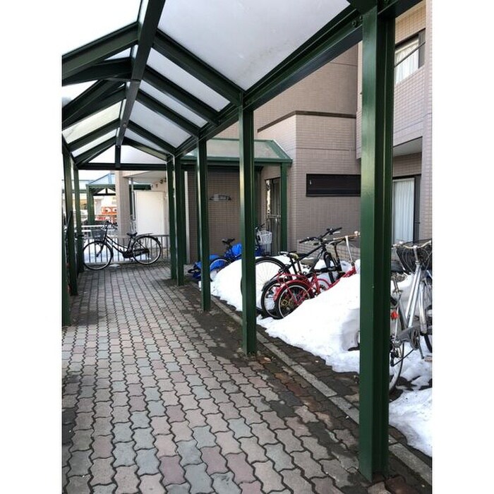 カピテ－ヌ円山の物件外観写真