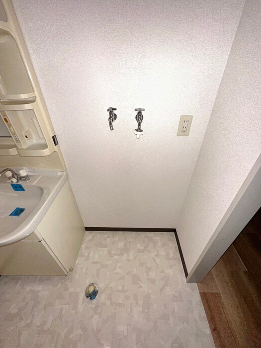 カピテ－ヌ円山の物件内観写真