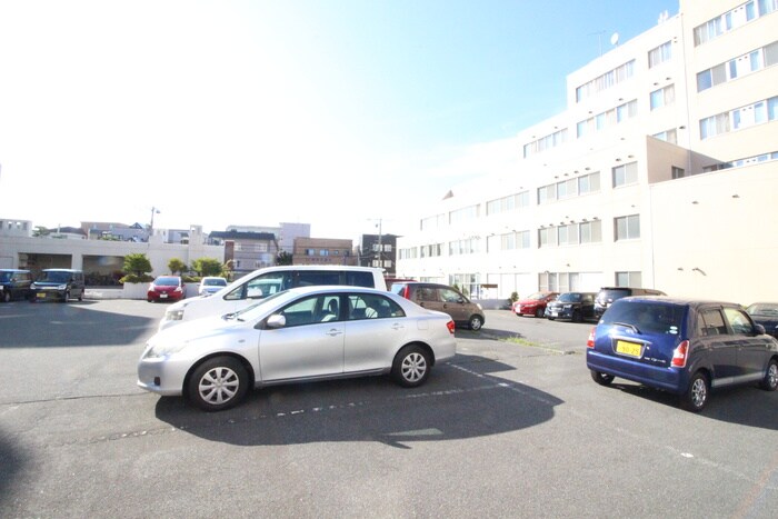 アンロワイヤルの物件外観写真