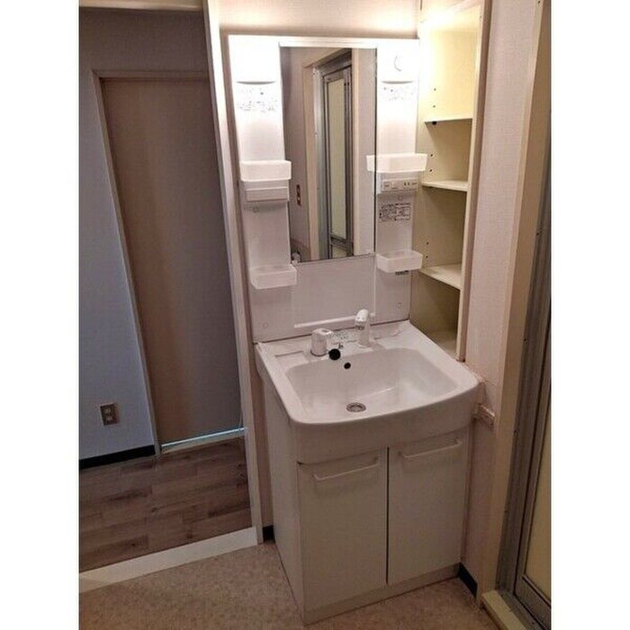 アンロワイヤルの物件内観写真