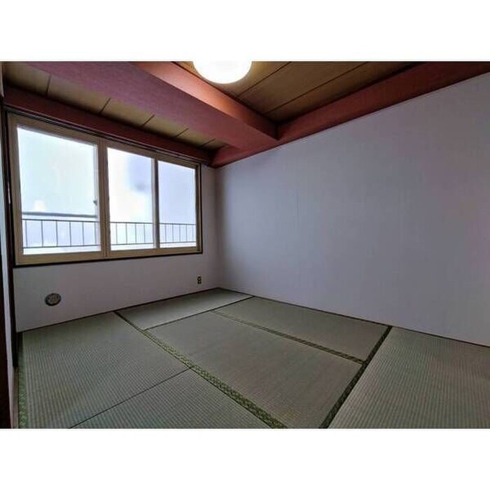 アンロワイヤルの物件内観写真