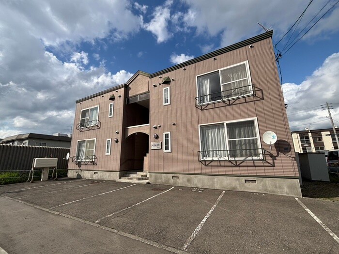 マデレイド佐野の物件外観写真