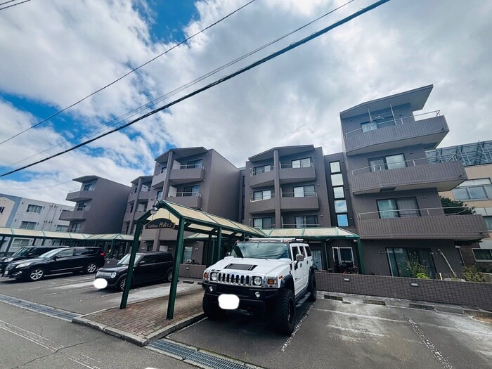 カピテーヌ円山（408）の物件外観写真