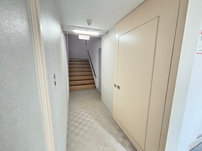 ワタナベレジデンスの物件外観写真