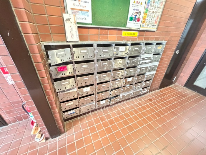 ワタナベレジデンスの物件外観写真