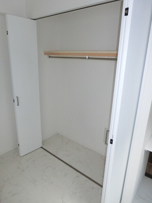 サードインパクトの物件内観写真