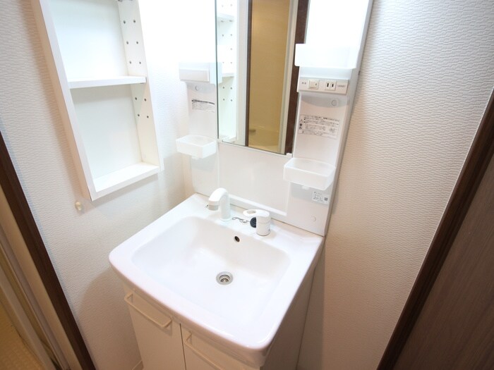 サードインパクトの物件内観写真