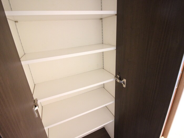 サードインパクトの物件内観写真