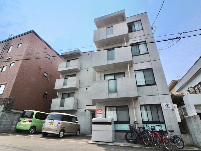 カノン福住の物件外観写真