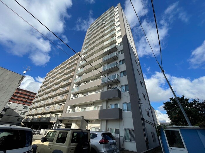 PRIME　URBAN　札幌医大前の物件外観写真